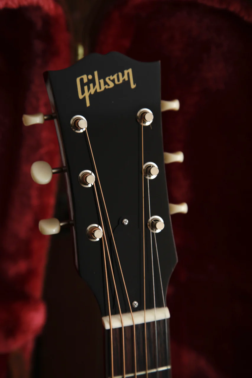 Gibson J-45 1950's Original Vintage Sunburst Acoustic-Electric Guitar - Image 3