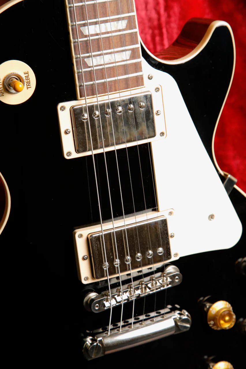 Gibson Les Paul Standard '50s Ebony Electric Guitar 2023 Pre-Owned - Image 6