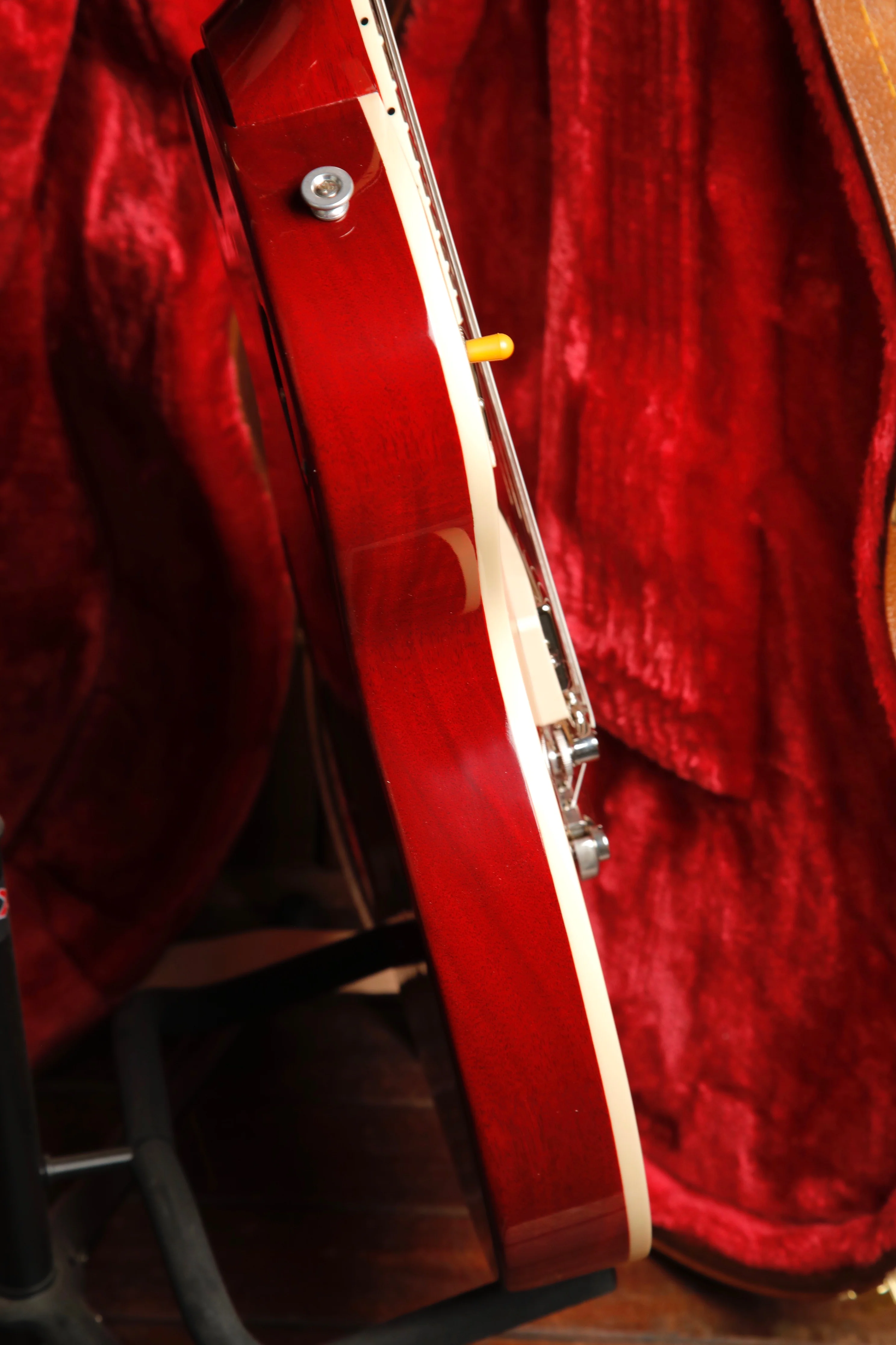 Gibson Les Paul Standard '60s Sixties Cherry Electric Guitar - Image 8