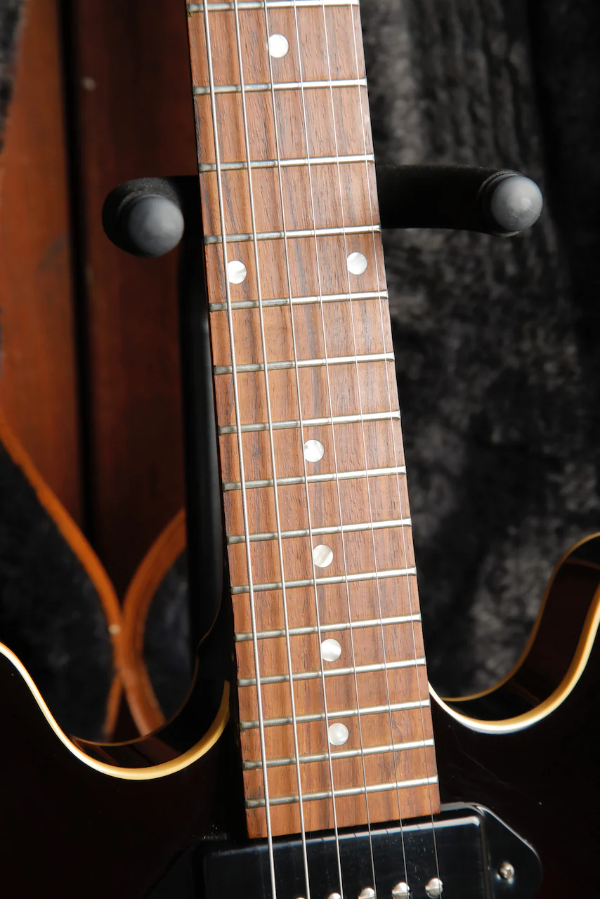 Gibson ES-335 DOT P-90 Vintage Sunburst Semi-Hollow Electric Guitar 2019 Pre-Owned - Image 2