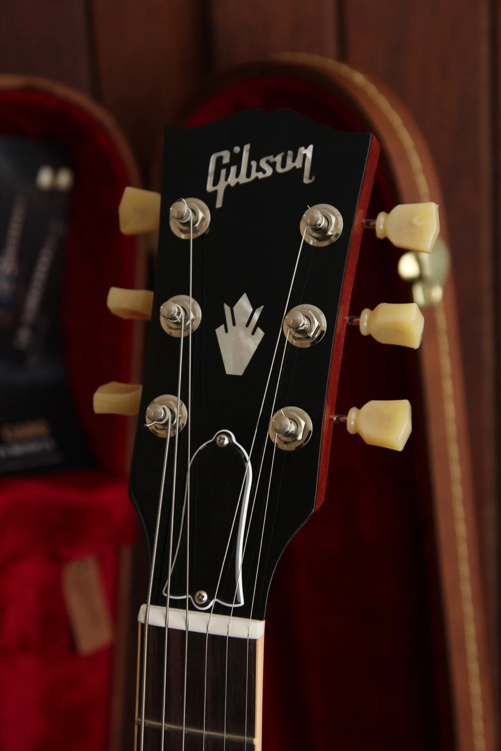 Gibson SG Standard '61 Maestro Vibrola Vintage Cherry - Image 4