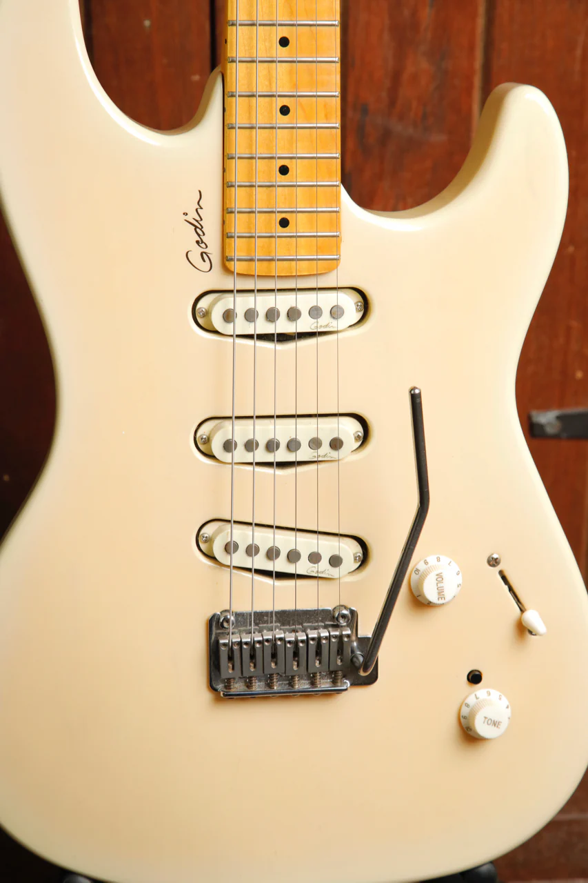 Godin Progression Trans Cream Solidbody Electric Guitar Pre-Owned - Image 6