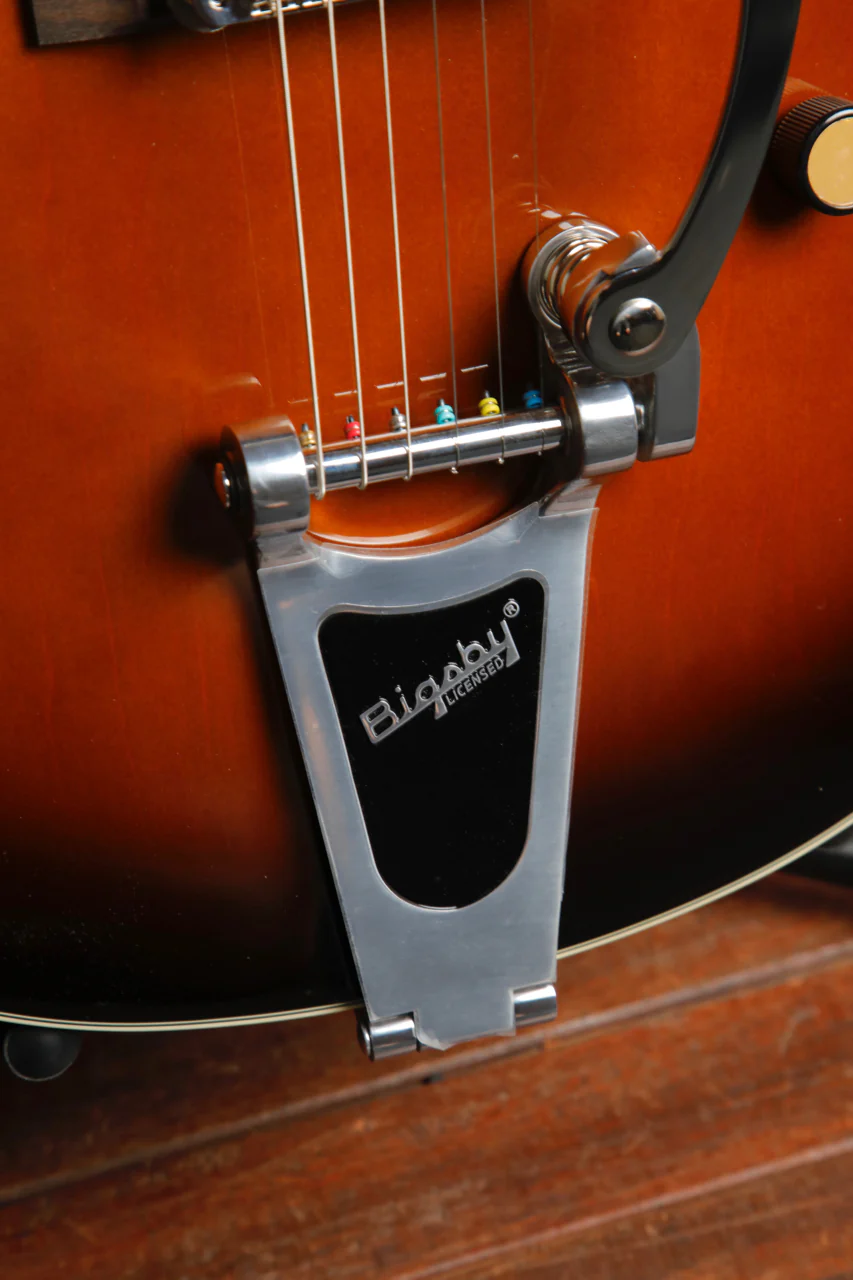 Gretsch G2420T Streamliner Hollow Body With Bigsby Robusto Burst - Image 6
