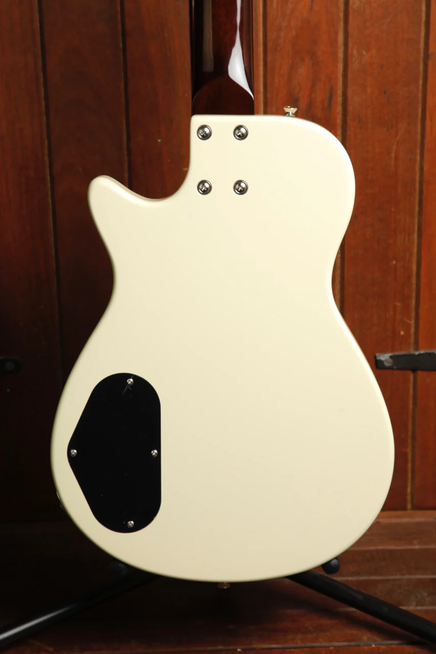 Gretsch Streamliner Jet Club Bass Single-Cut Vintage White - Image 10