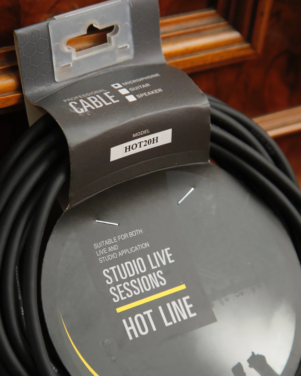 Hot Line Professional Microphone Cable HOT20H 20ft/6M XLR To 1/4" Jack - Image 2
