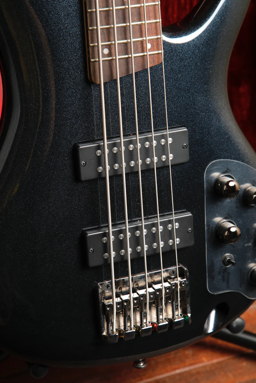 Ibanez SR305E Iron Pewter 5-String Electric Bass Guitar Pre-Owned - Image 6