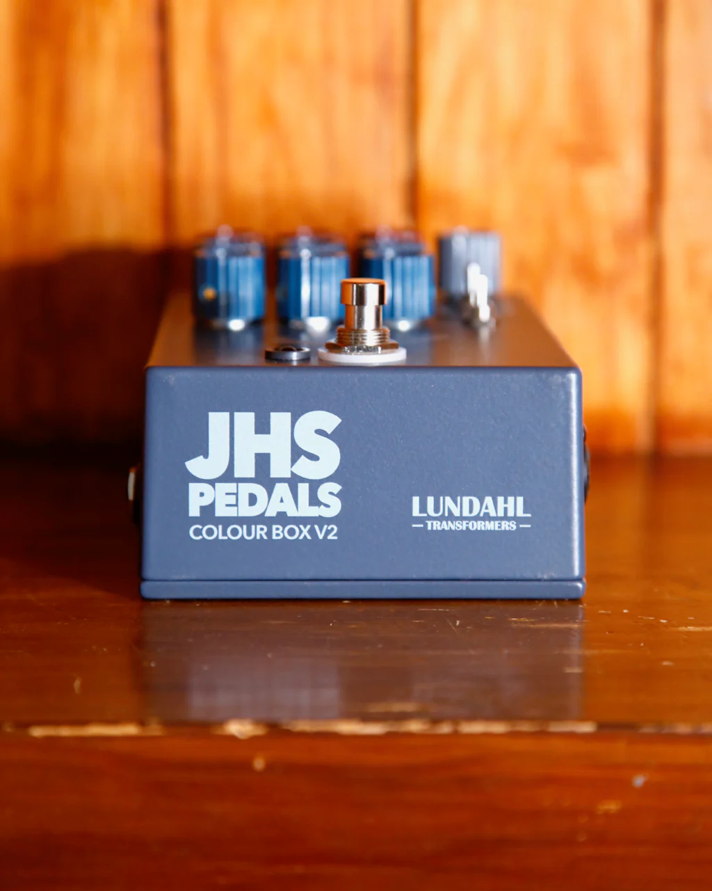 JHS Colour Box 10 Preamp / EQ / Drive / Fuzz / DI Box - Image 4