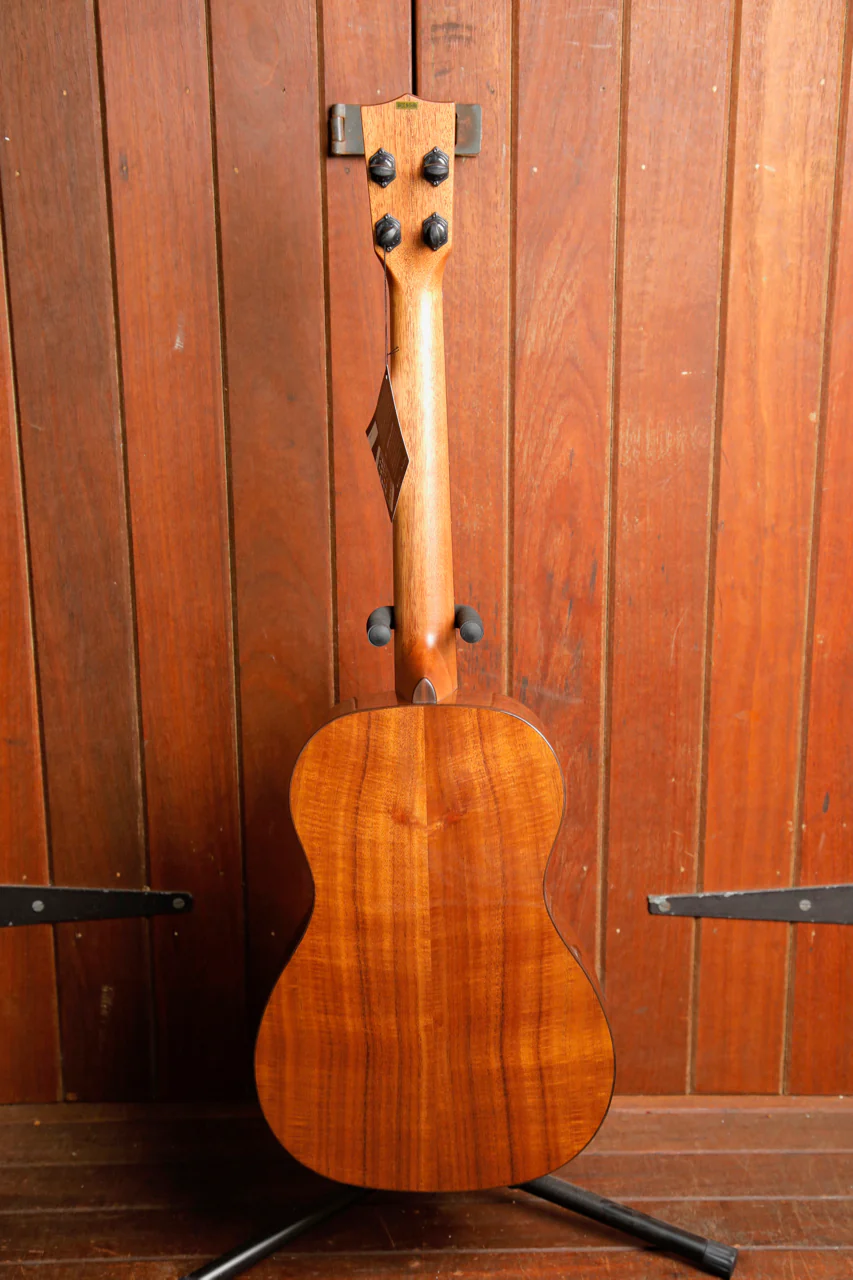 Kala KA-SCAC-B Solid Cedar Top Acacia Baritone Ukulele - Image 10