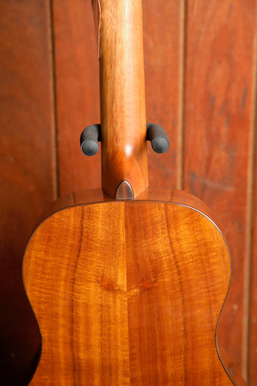 Kala KA-SCAC-B Solid Cedar Top Acacia Baritone Ukulele - Image 12