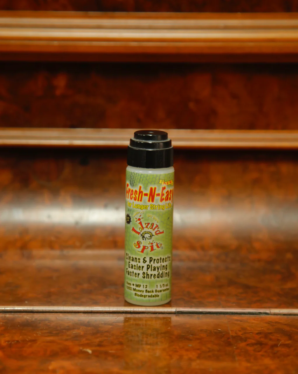 Lizard Spit Fresh-N-Easy String Cleaner