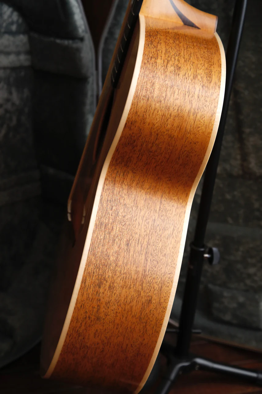 Lowden O-22 Original Series Cedar/Mahogany Acoustic Guitar - Image 10