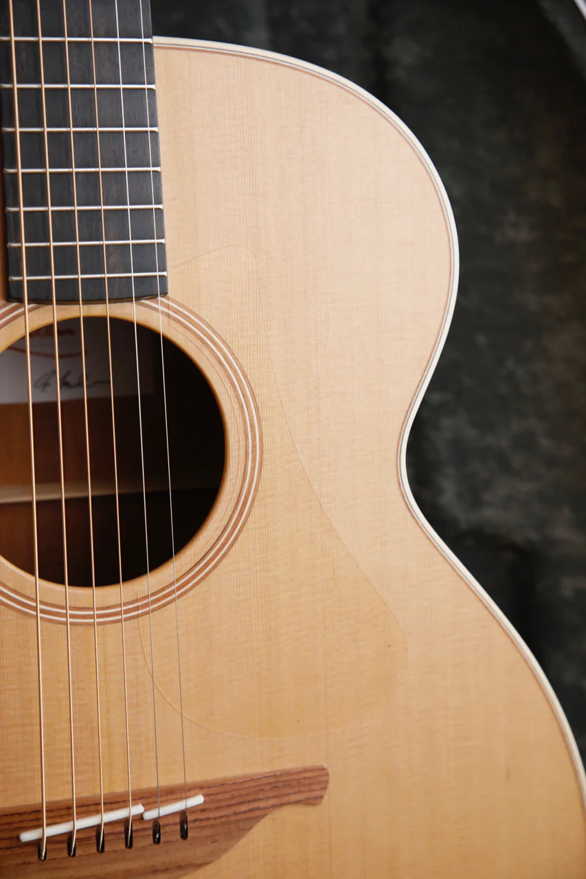 Lowden O-22 Original Series Cedar/Mahogany Acoustic Guitar - Image 7