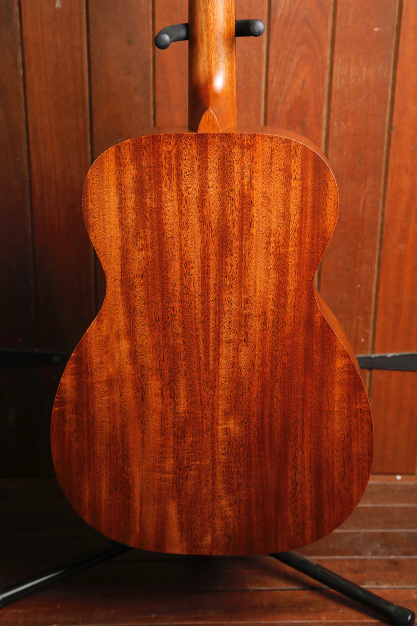 Martin 00-15M All Mahogany Orchestra Model - Image 10