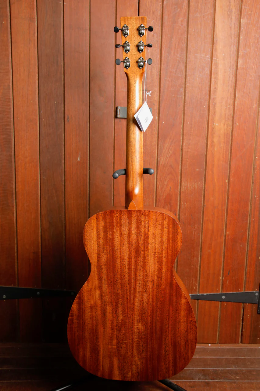Martin 00-15M All Mahogany Orchestra Model - Image 11