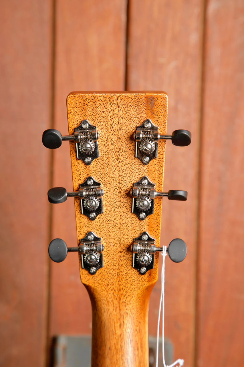 Martin 00-15M All Mahogany Orchestra Model - Image 12
