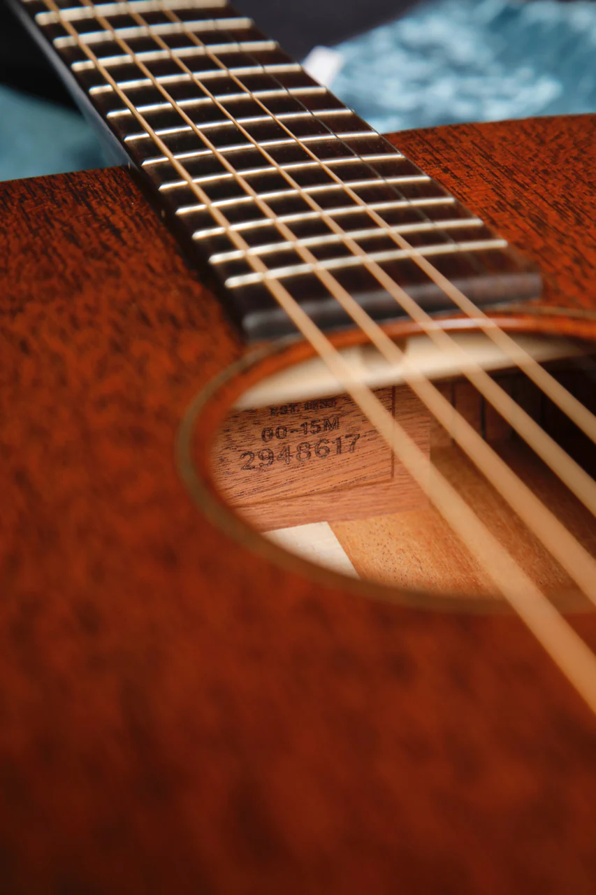 Martin 00-15M All Mahogany Orchestra Model - Image 16