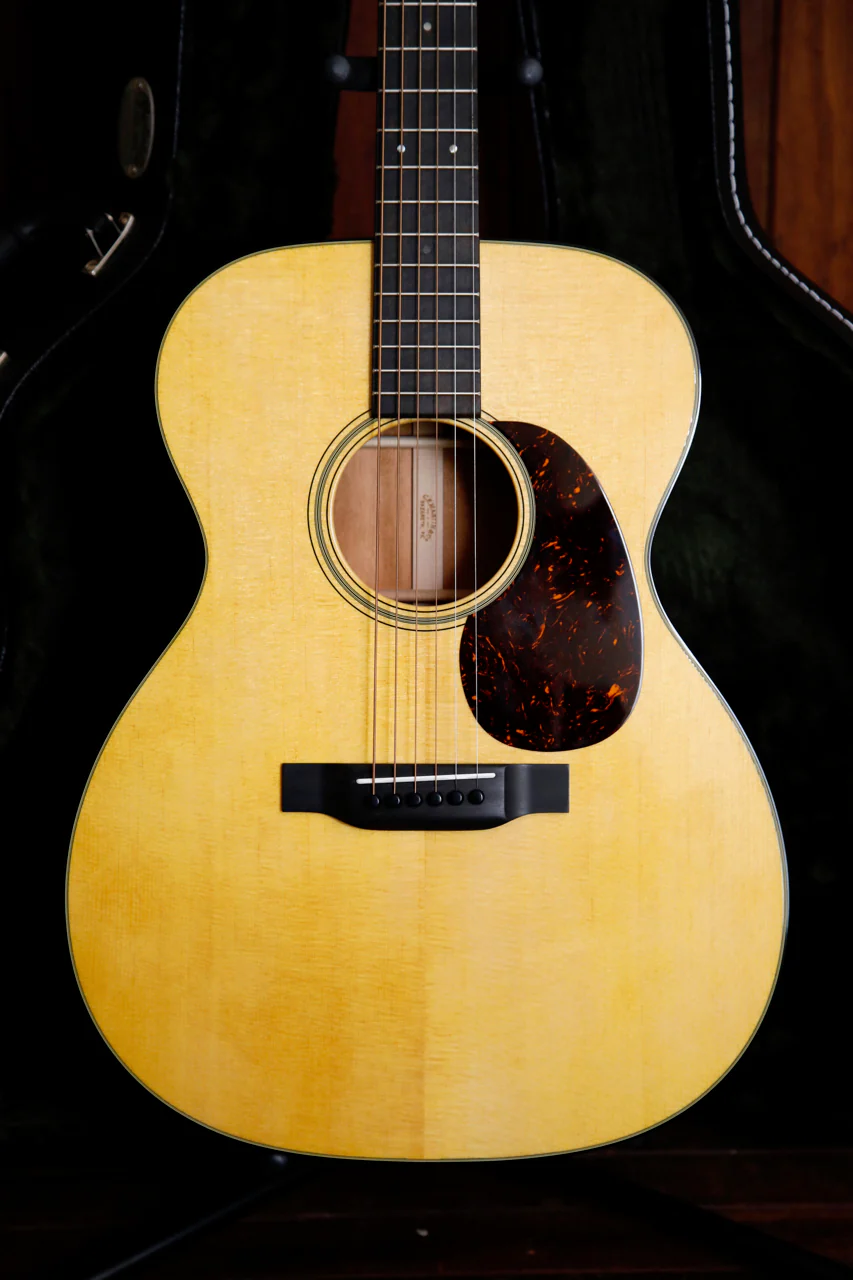 Martin 000-18 Spruce/Mahogany Orchestra Model Acoustic Guitar