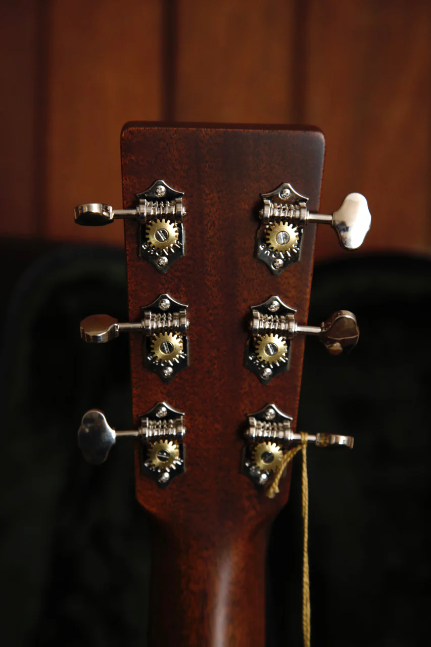 Martin 000-18 Spruce/Mahogany Orchestra Model Acoustic Guitar - Image 11