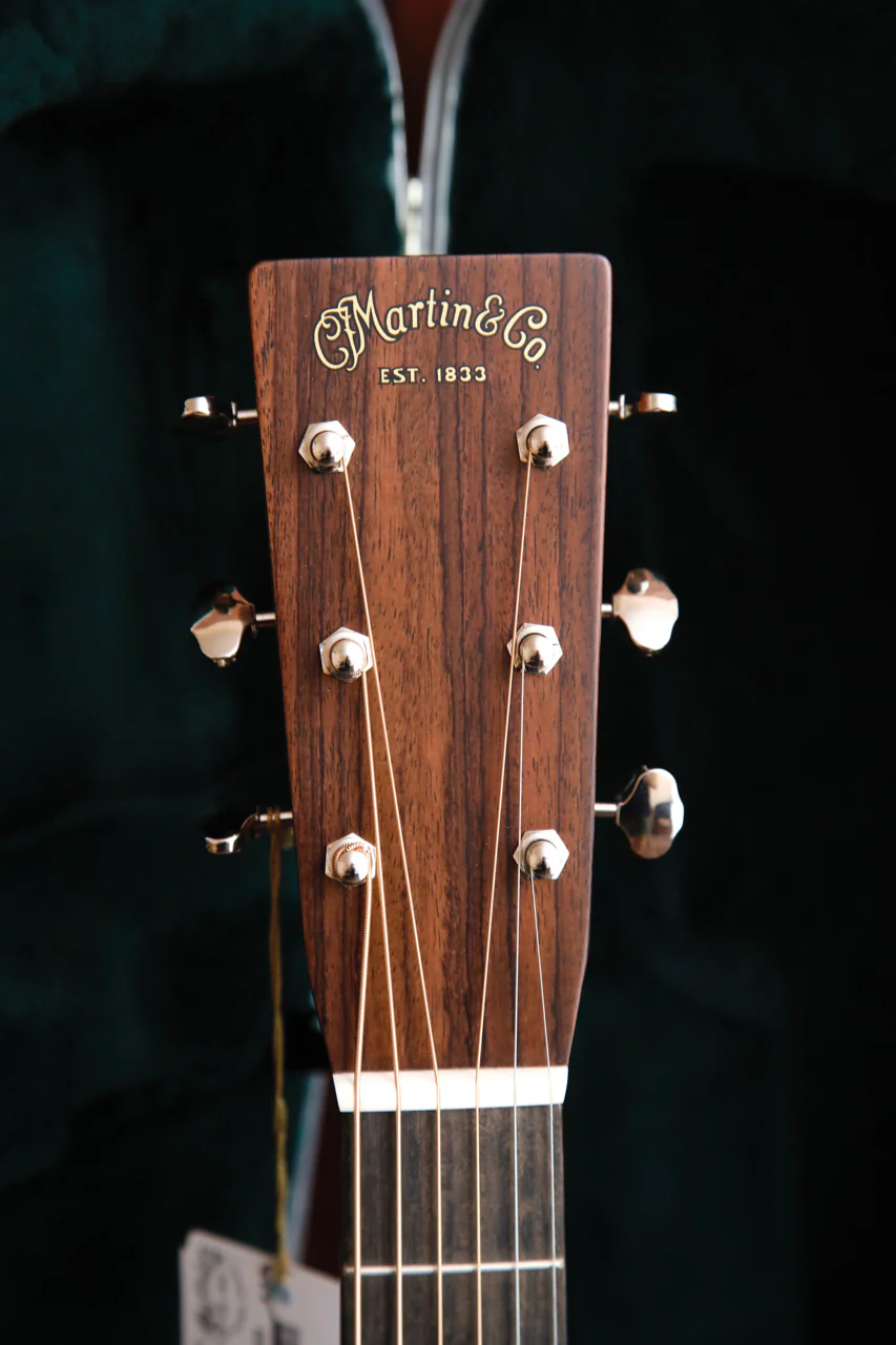 Martin 000-28 Acoustic Guitar - Image 3