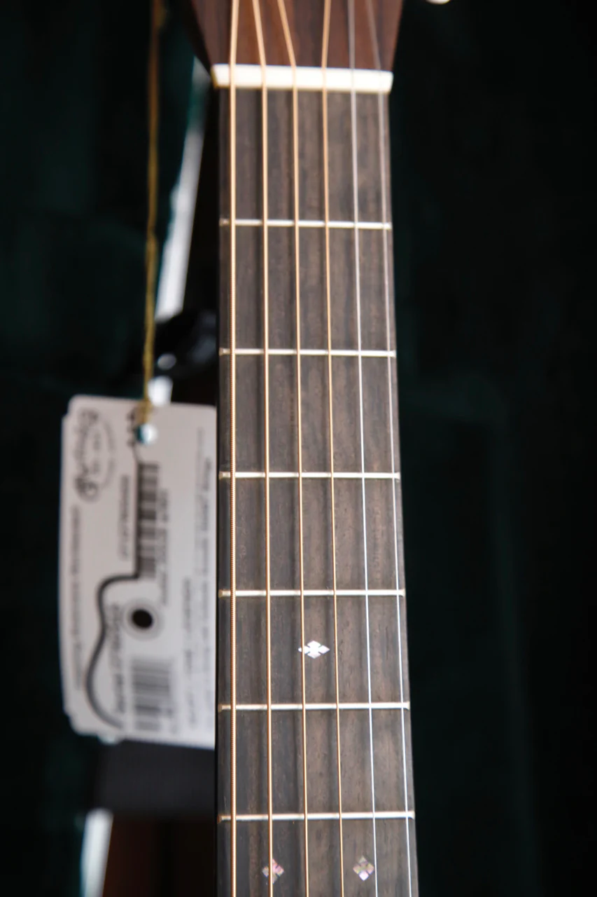 Martin 000-28 Acoustic Guitar - Image 4