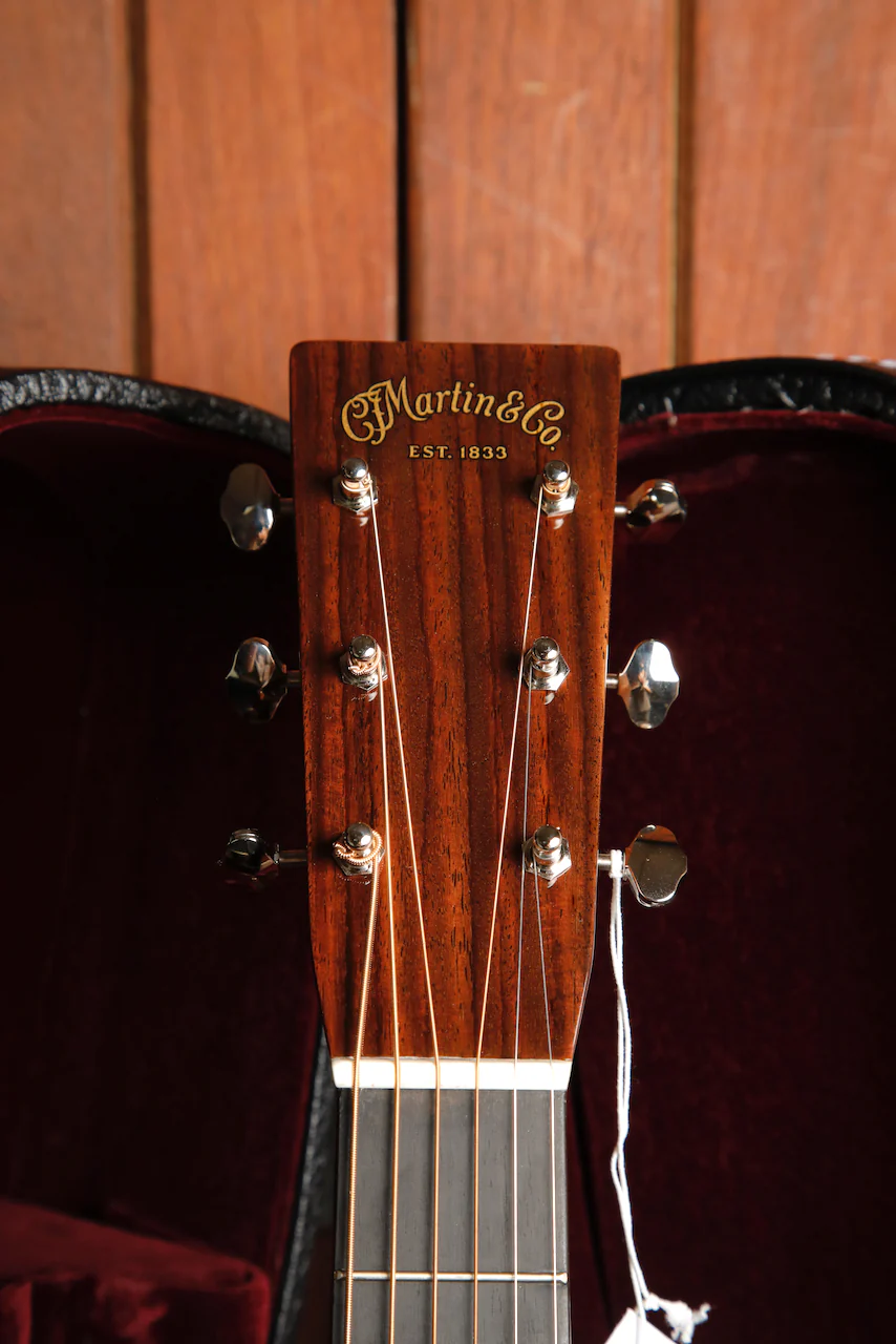 Martin 000-28EC Eric Clapton Signature Acoustic Guitar - Image 3