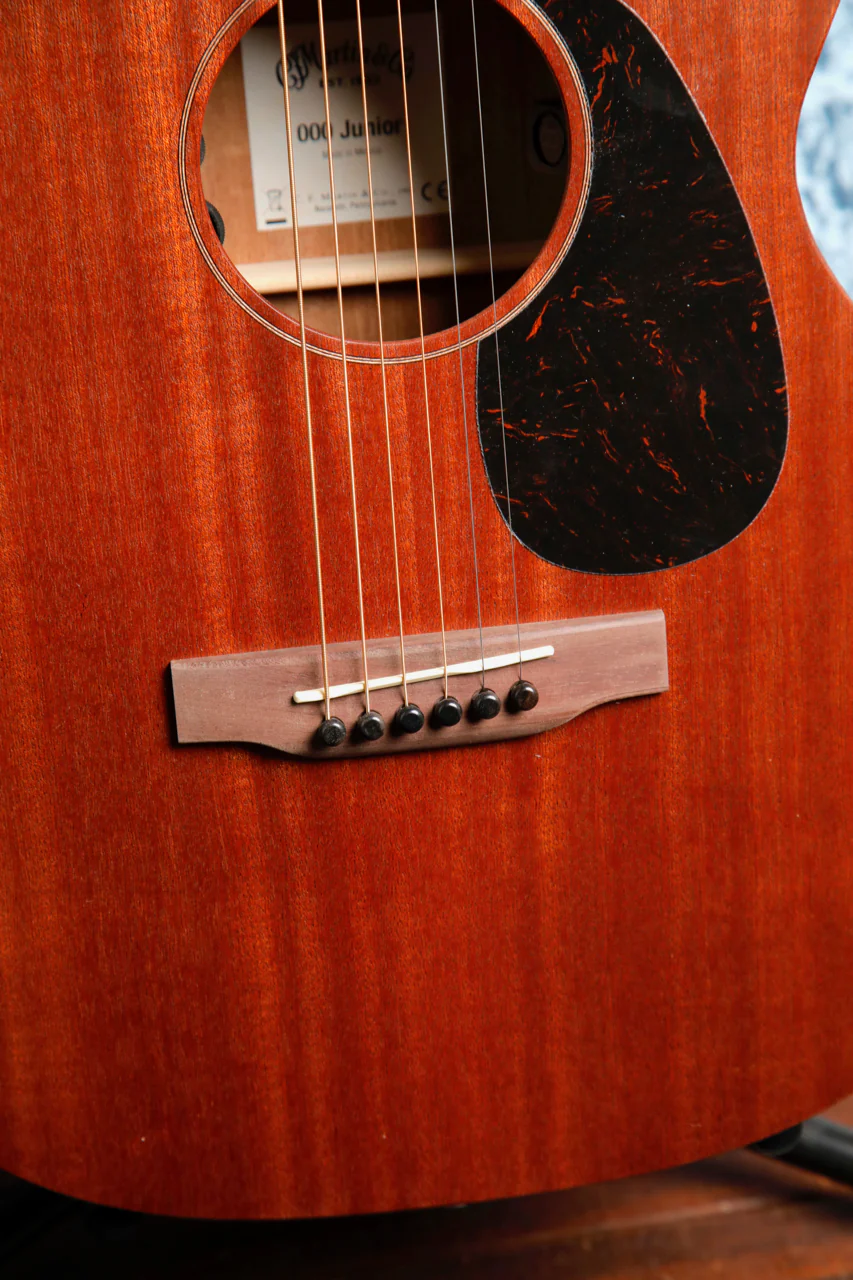 Martin 000 JR E Sapele Acoustic-Electric Guitar - Image 6