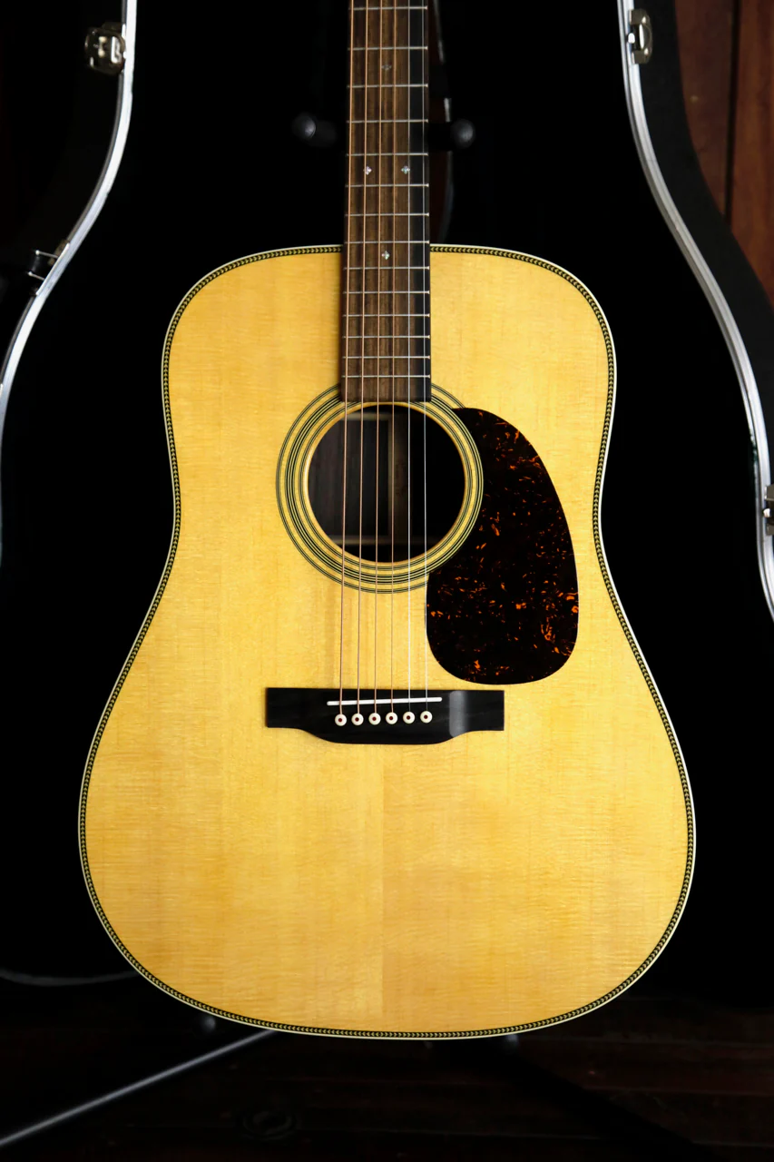 Martin HD-28 Standard Series Dreadnought Acoustic Guitar