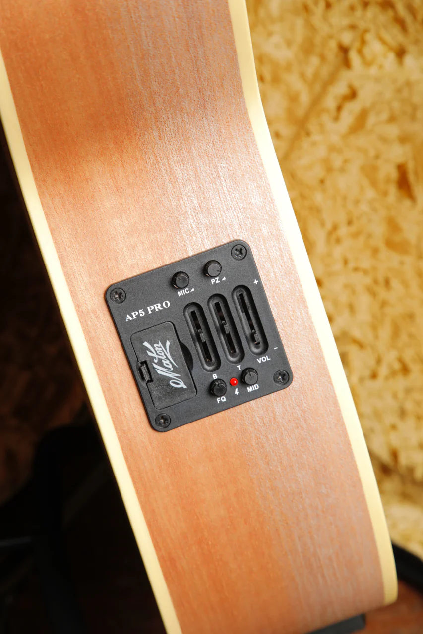 Maton Performer Acoustic-Electric Guitar - Image 8