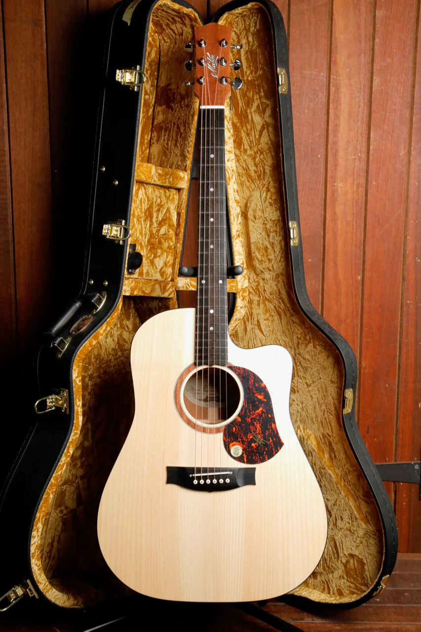 Maton SRS70C Spruce/Blackwood Acoustic-Electric Guitar - Image 2