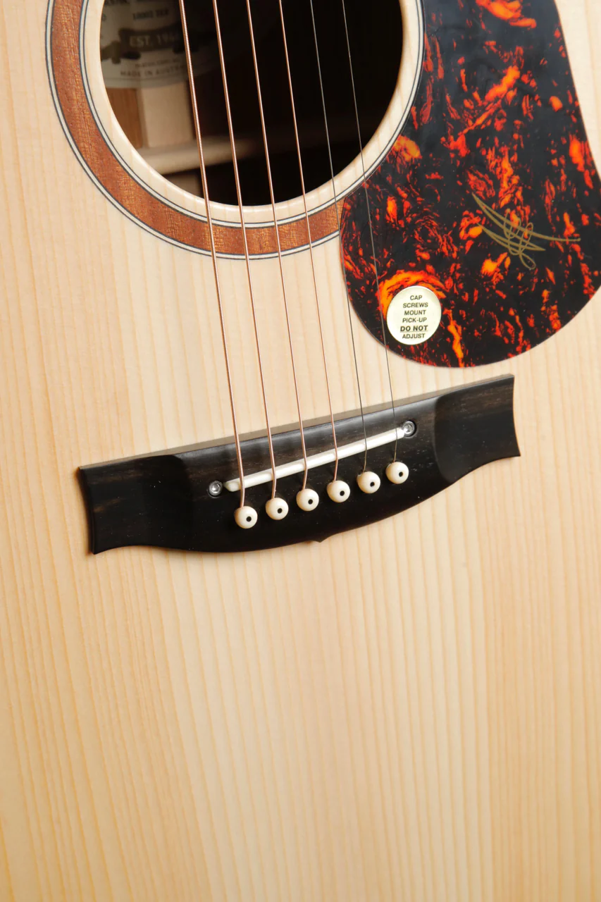 Maton SRS70C Spruce/Blackwood Acoustic-Electric Guitar - Image 6