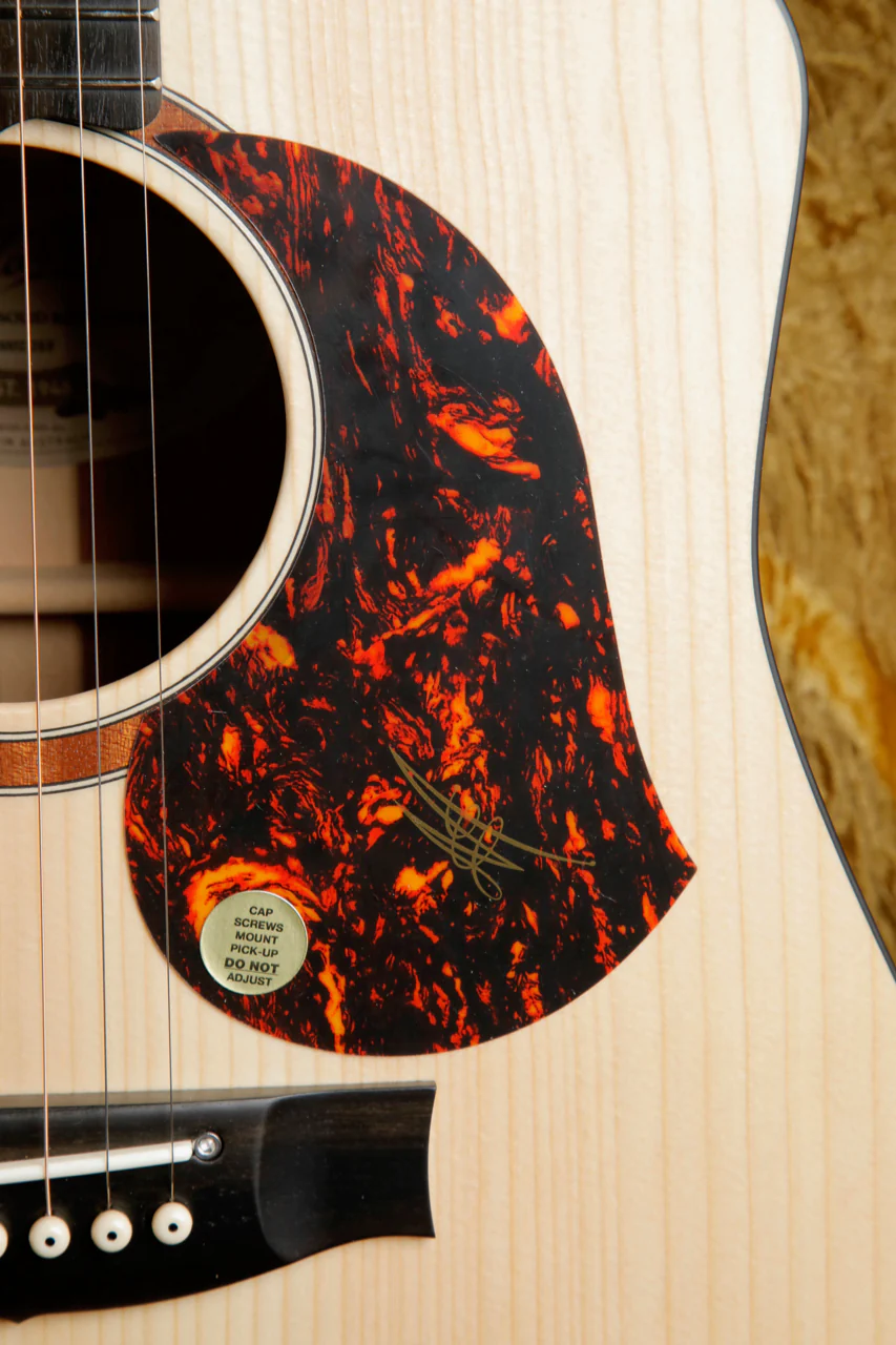 Maton SRS70C Spruce/Blackwood Acoustic-Electric Guitar - Image 7