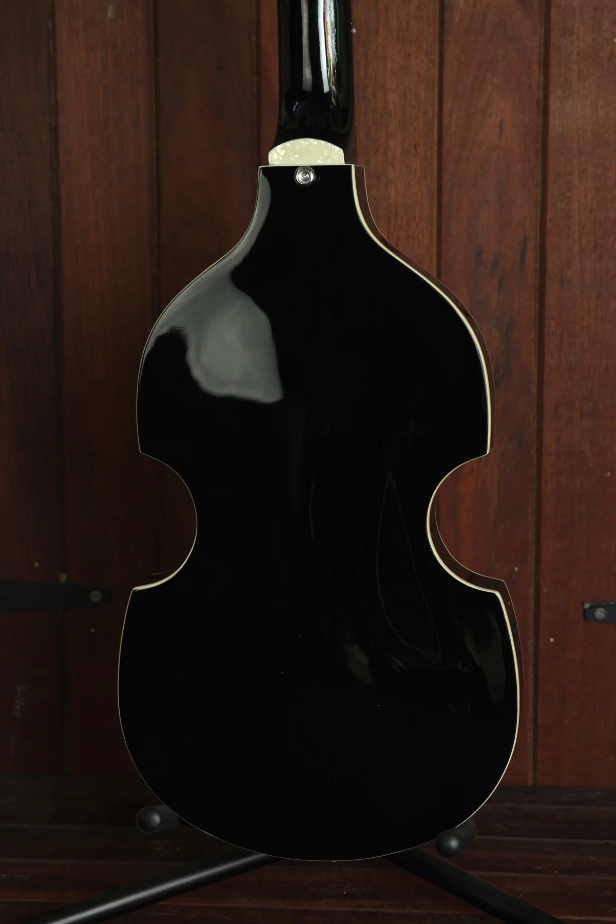 Hofner Ignition Series Violin Beatle Bass Black with Case - Image 10