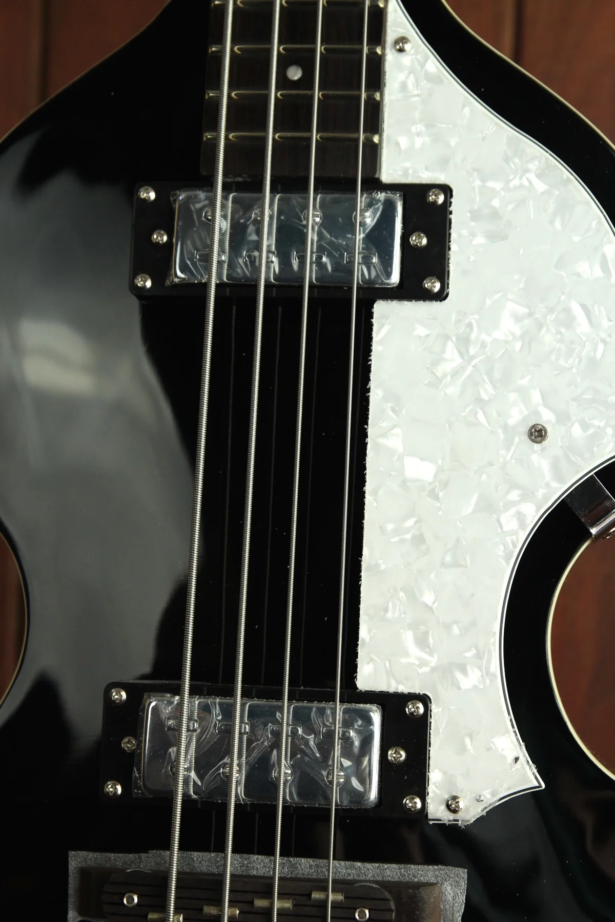Hofner Ignition Series Violin Beatle Bass Black with Case - Image 6