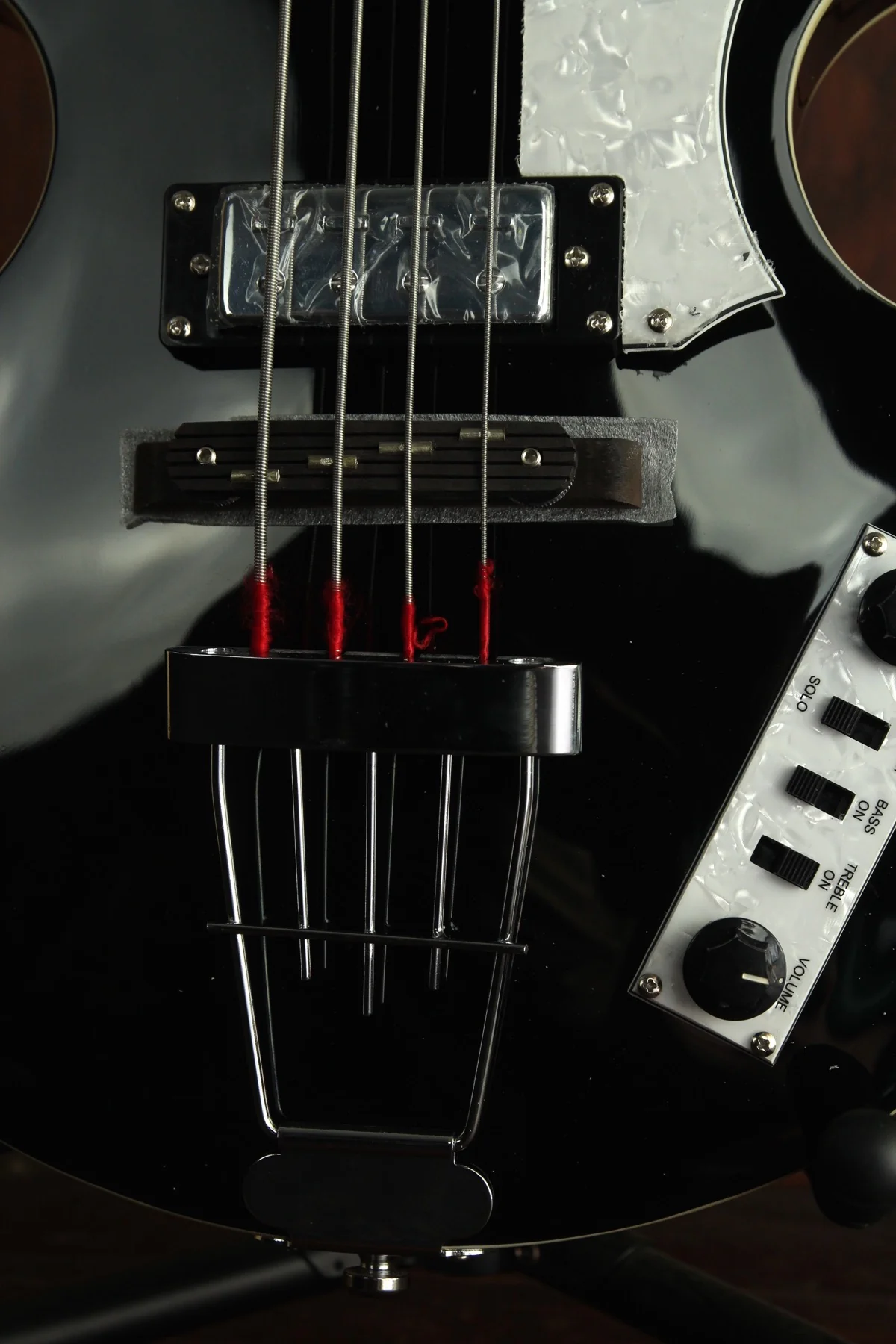 Hofner Ignition Series Violin Beatle Bass Black with Case - Image 7