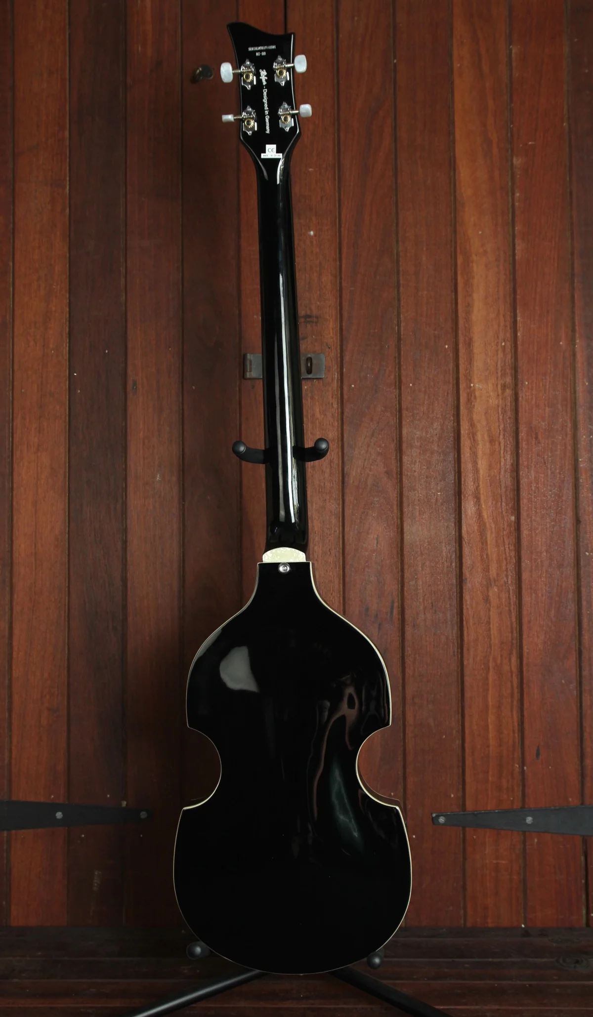 Hofner Ignition Series Violin Beatle Bass Black with Case - Image 9