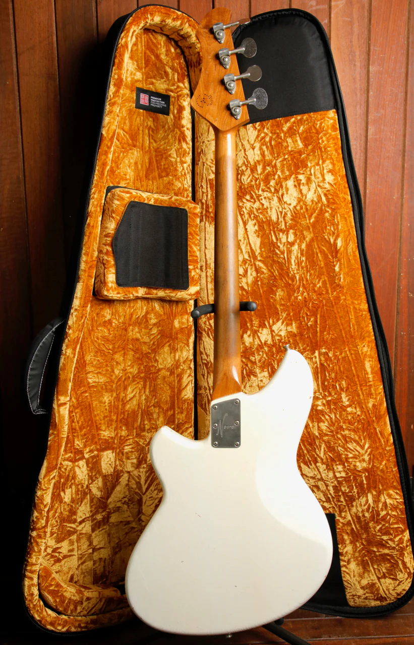 Novo Ivorus Olympic White Bass Guitar - Image 13