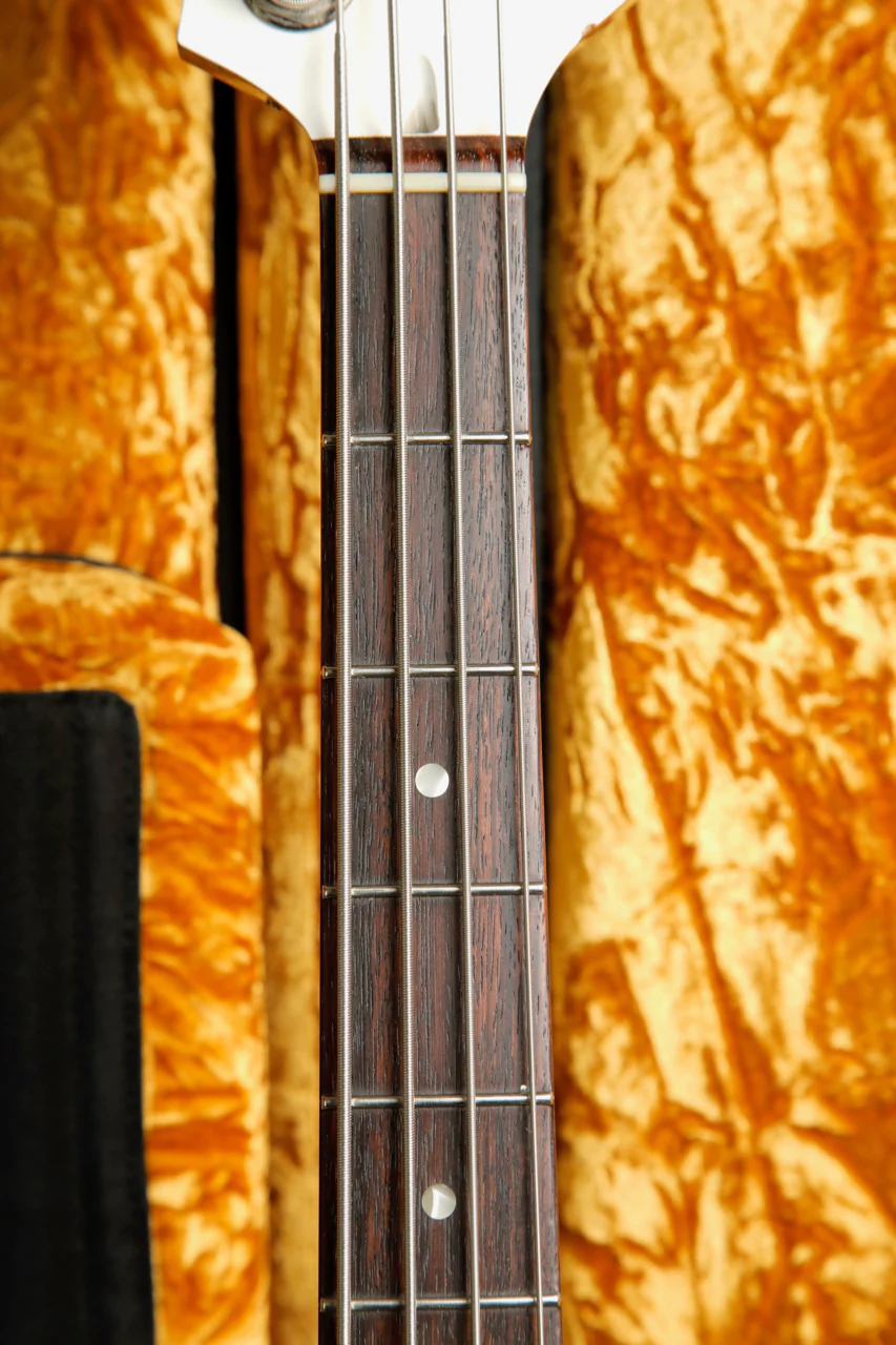 Novo Ivorus Olympic White Bass Guitar - Image 4