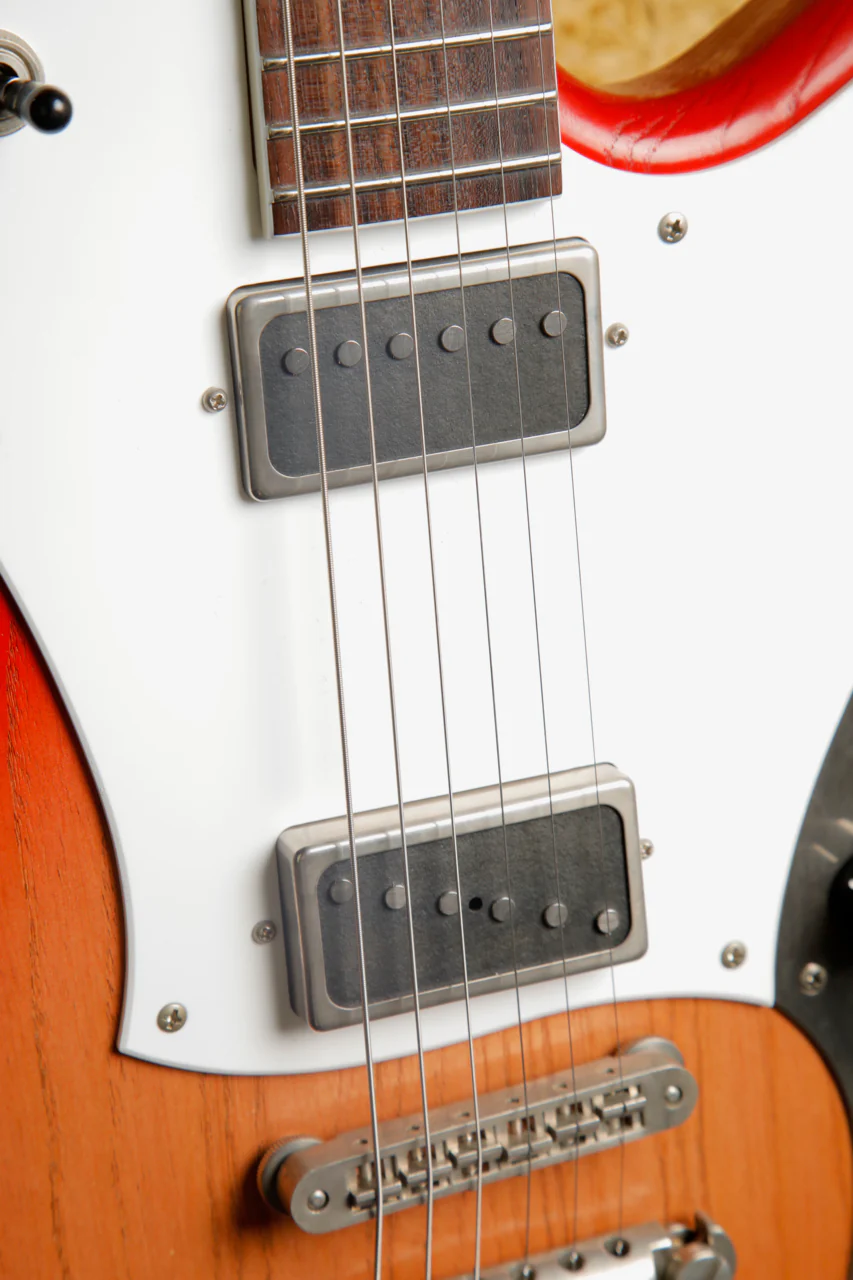 Novo Signature Miris H2 Fire Glow Semi-Hollow body Electric Guitar - Image 6