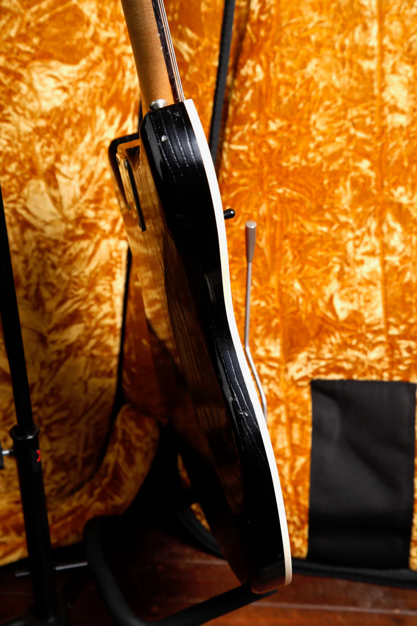 Novo Miris J Bull Black Electric Guitar - Image 9