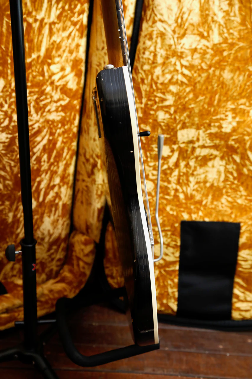 Novo Miris J Cats Eye Burst Electric Guitar - Image 9