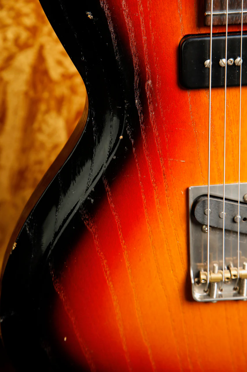Novo Solus F2 3-Tone Burst Electric Guitar - Image 8