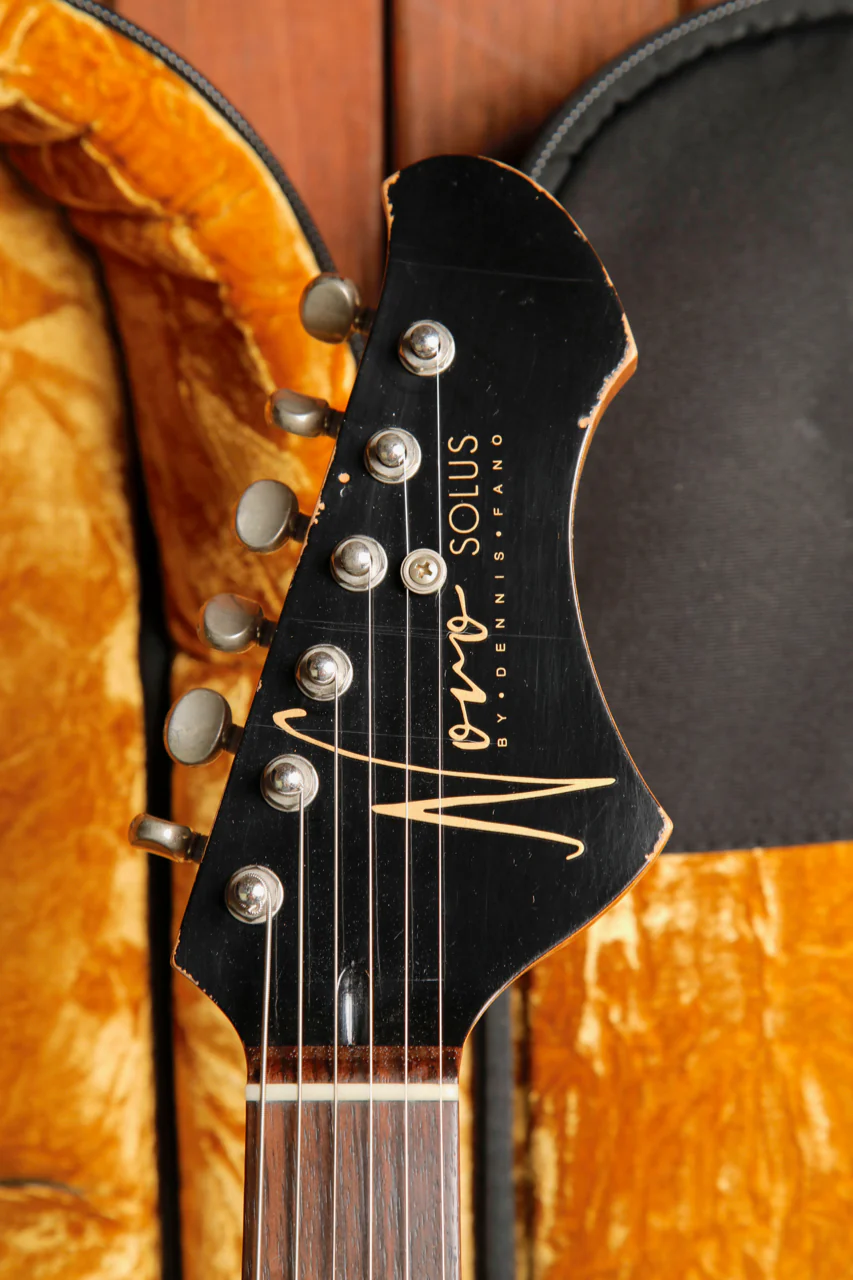 Novo Solus F2 Bull Black Electric Guitar - Image 3
