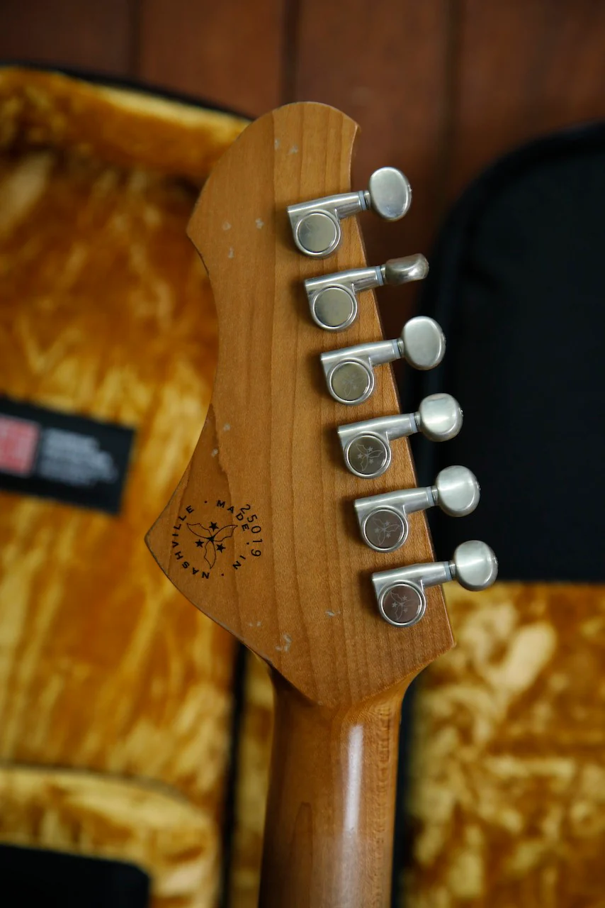 Novo Solus F2 Cat's Eye Burst Electric Guitar - Image 12