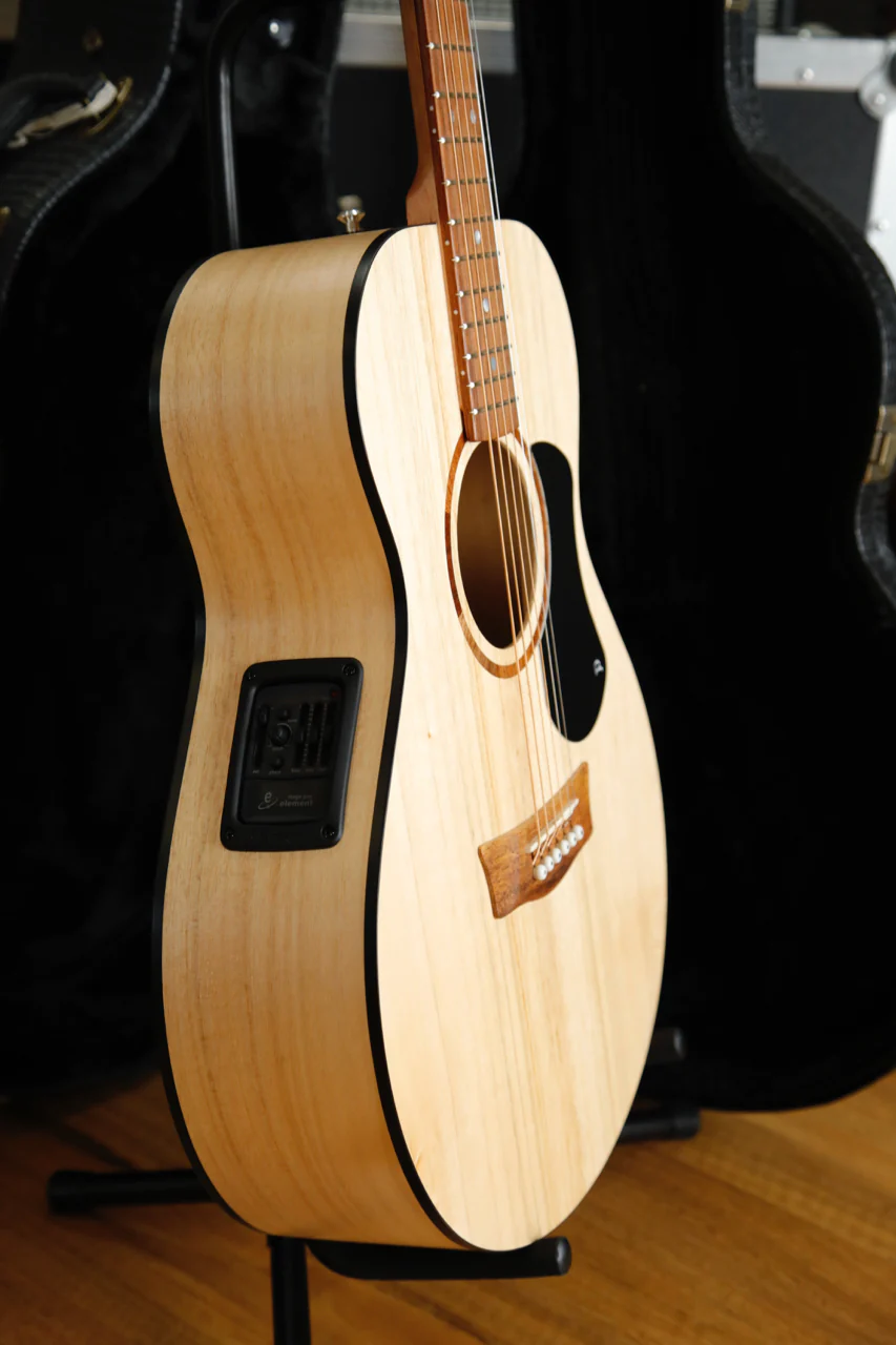 Pratley Concert Model C-SNCE Acoustic-Electric Guitar - Image 7