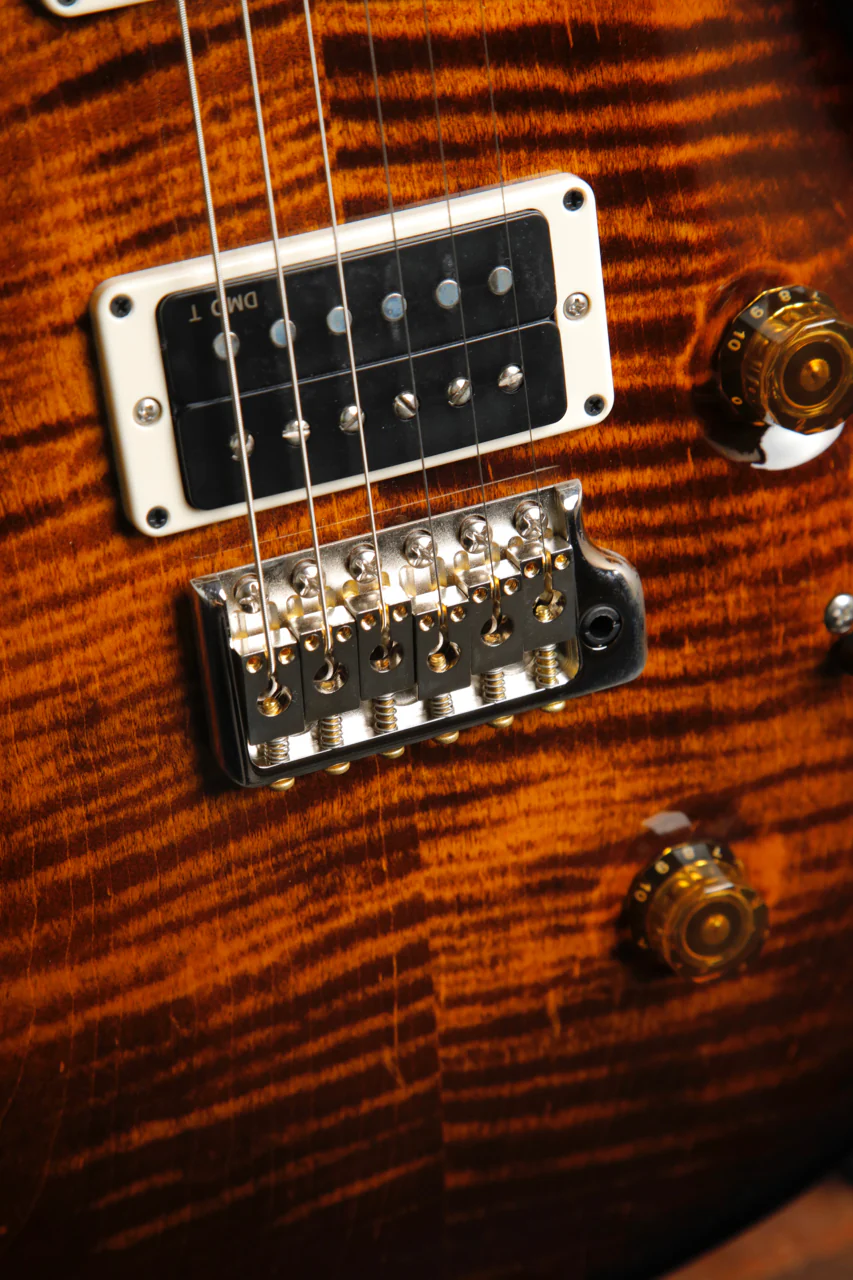 PRS Custom 24, Pattern Thin, Black Gold Burst Electric Guitar - Image 6