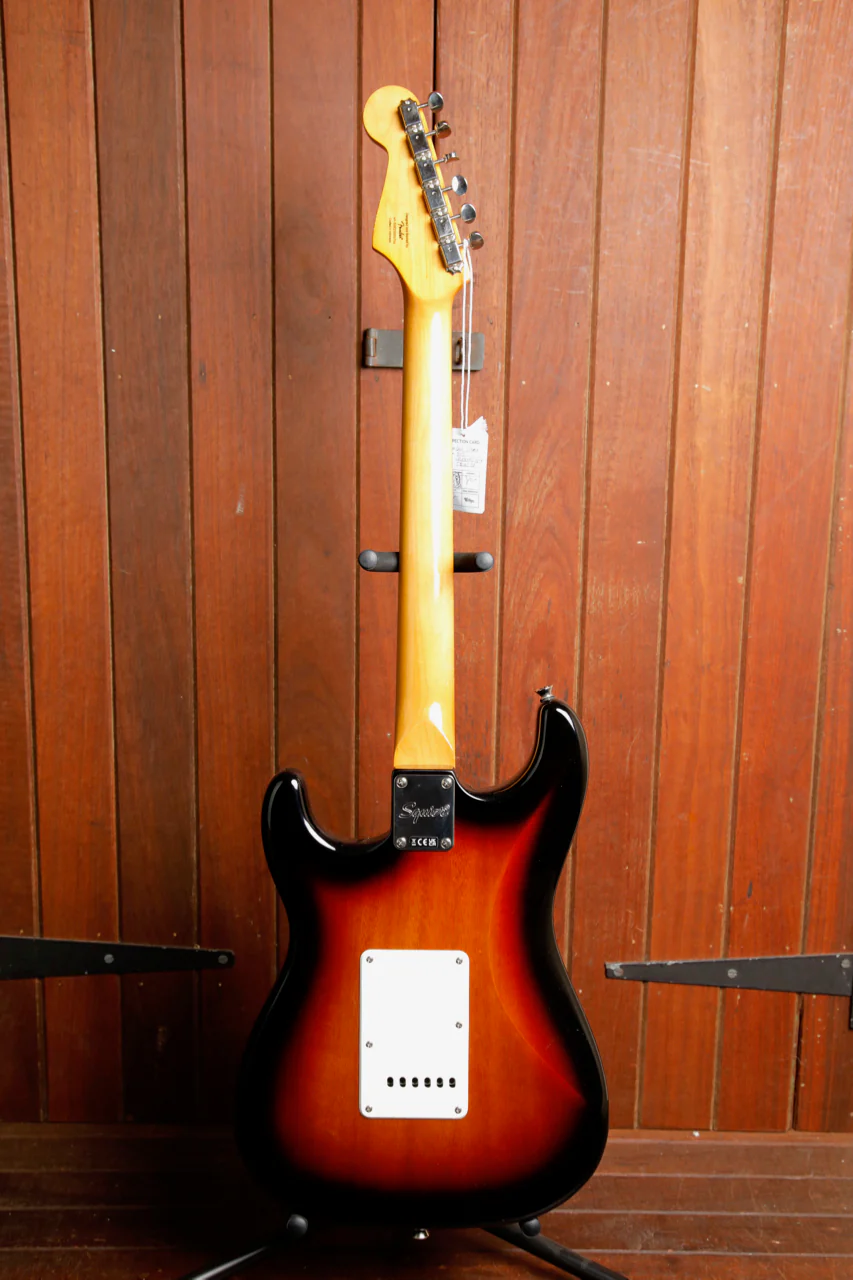 Squier Classic Vibe '60s Stratocaster 3-Tone Sunburst Electric Guitar - Image 10