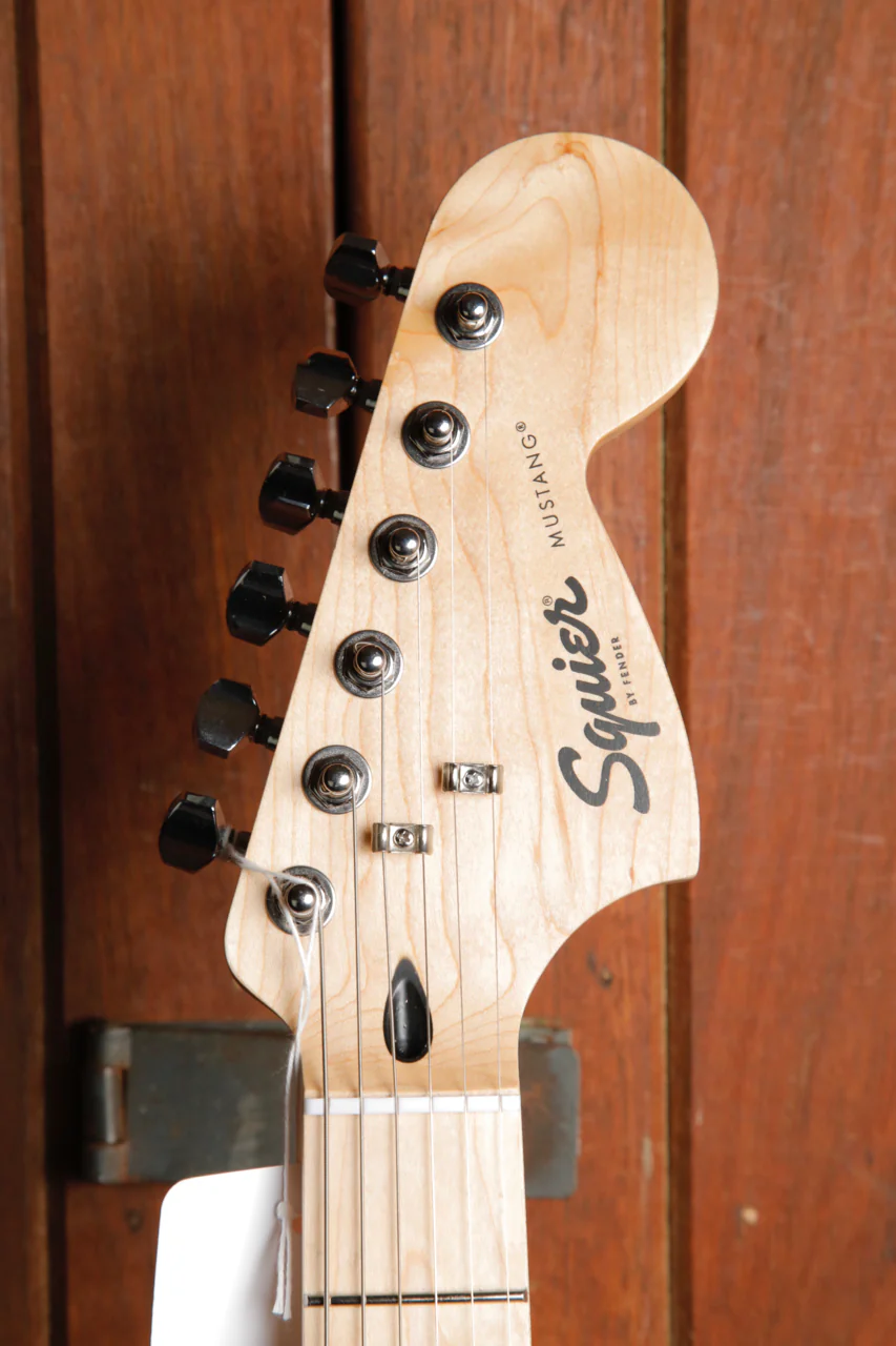 Squier Sonic Mustang Daphne Blue Electric Guitar - Image 3