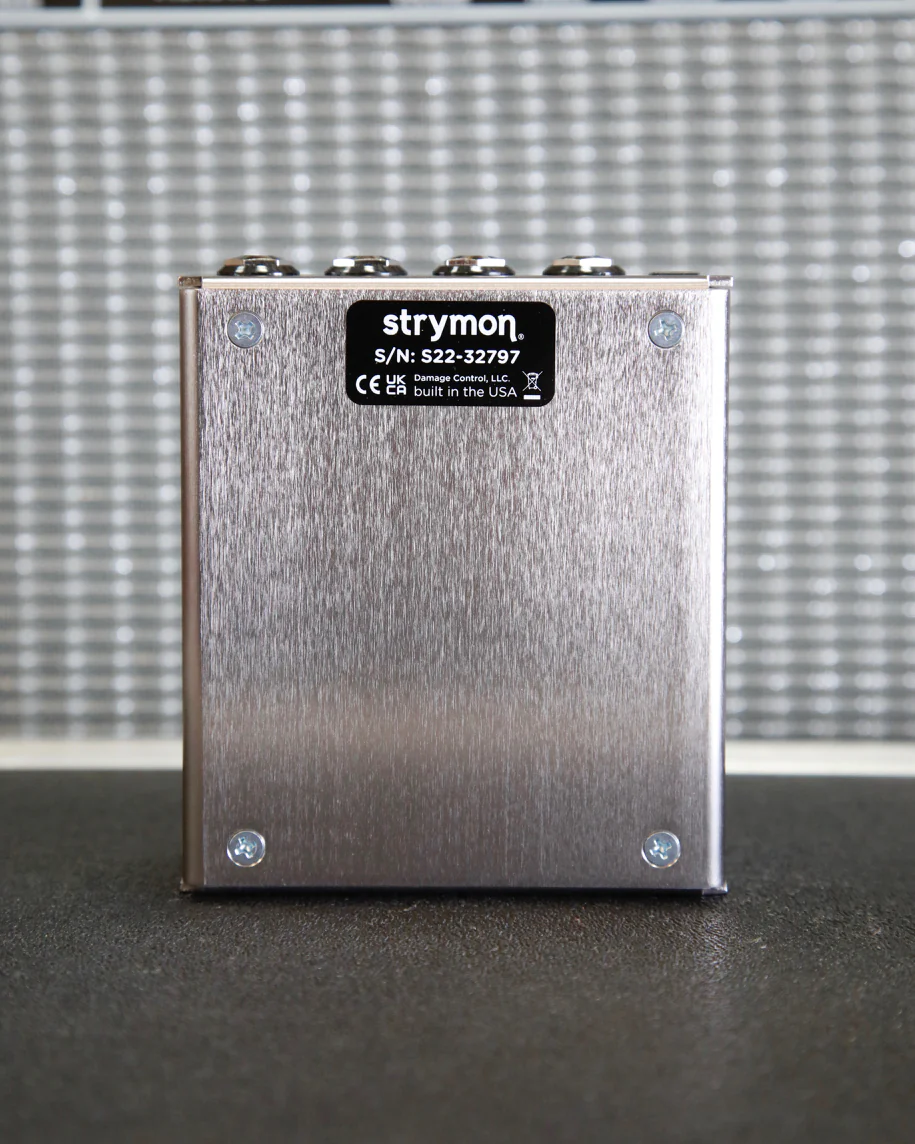 Strymon Deco Mk2 Tape Saturation & Double Tracker Pedal - Image 3