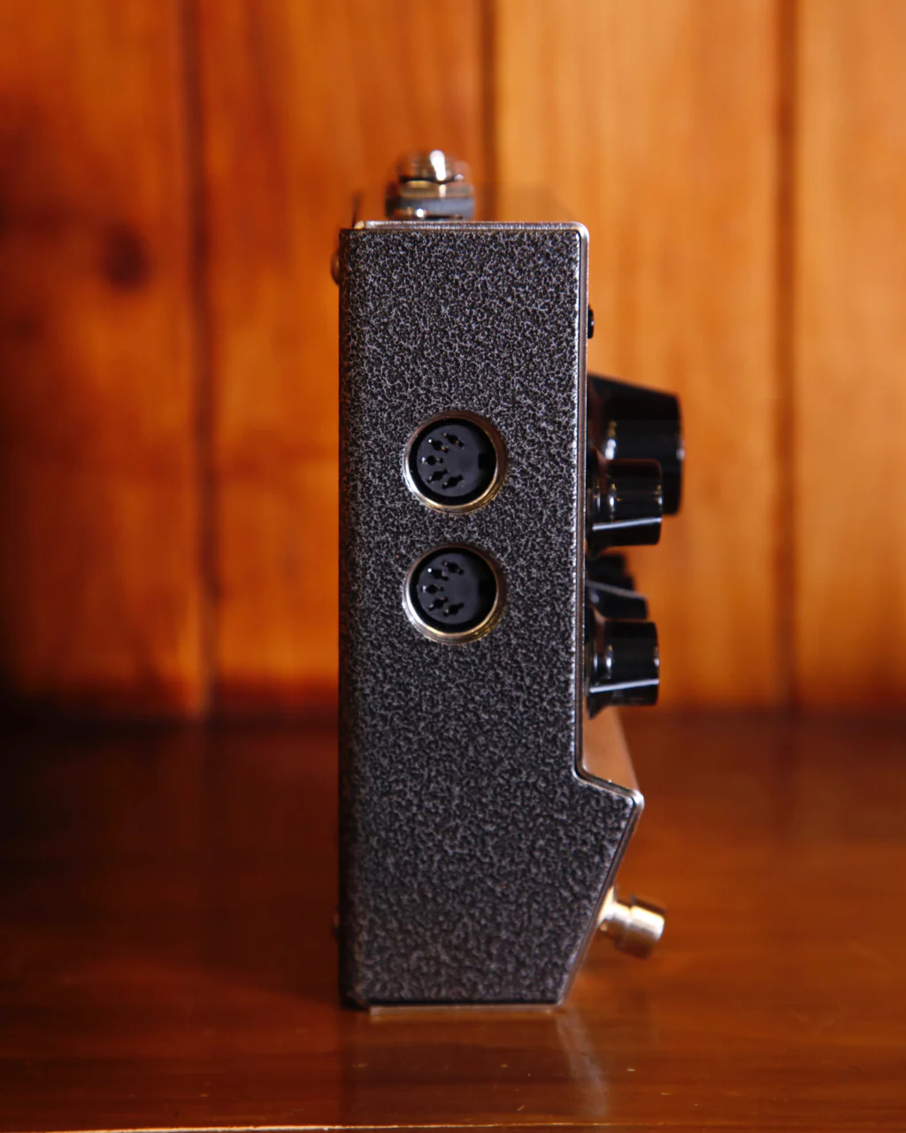 Suhr Discovery Analog Delay Pedal - Image 4