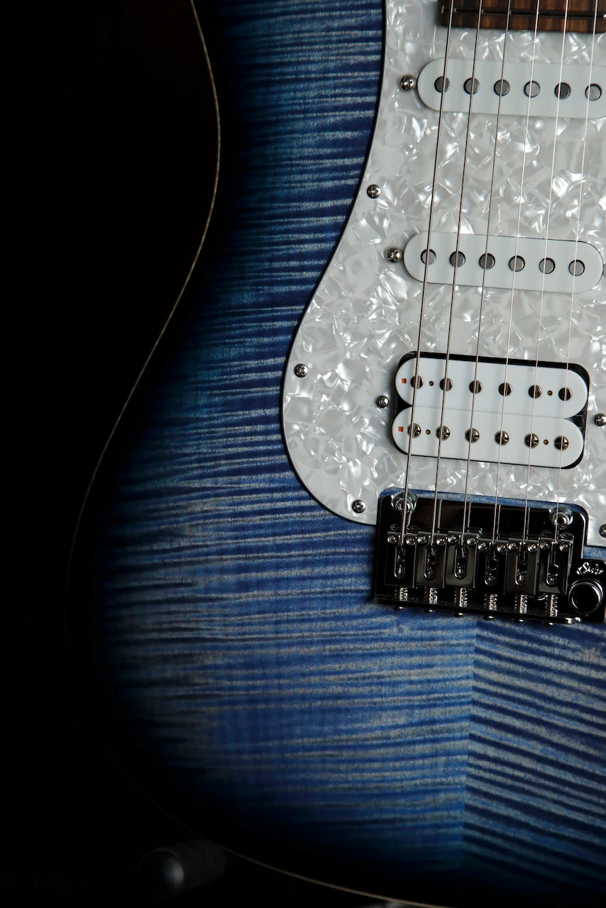 Suhr Standard Plus HSS Faded Whale Blue Burst Electric Guitar - Image 4